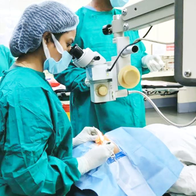 Dr. Kanchan Lokhande performing cataract surgery